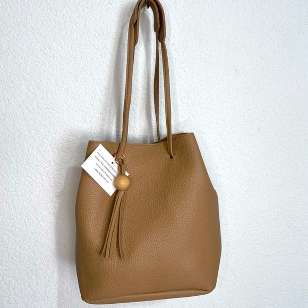 Tan Pebbled Vegan Leather Handbag & Bag Set  3 Pieces New